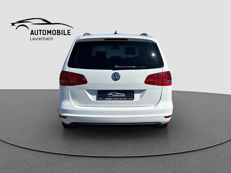 Gebraucht VW Sharan Cup 150 PS (110 kW) 2014 Weiß Van / Kleinbus