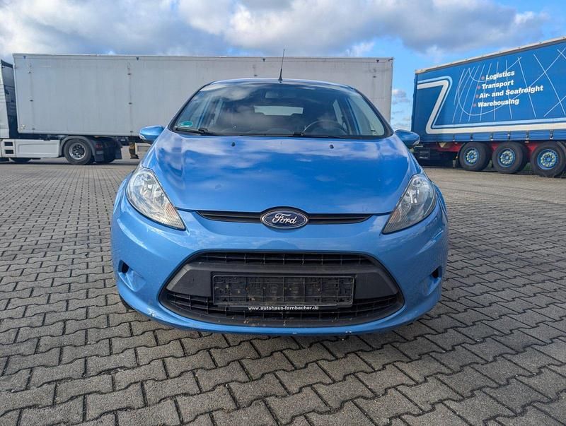 Gebraucht Ford Fiesta 82 PS (60 kW) 2012 Blau Kleinwagen