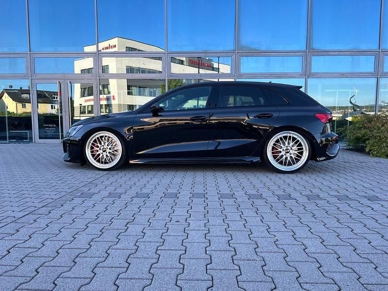 Gebraucht Audi RS3 Ambiente 400 PS (294 kW) 2024 Schwarz Limousine