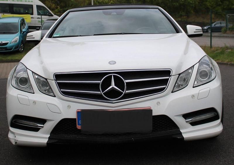 Weiß Gebraucht 2013 Mercedes E350 Avantgarde Cabrio | 19.800 € (Fairer Preis) - Bild 1/4