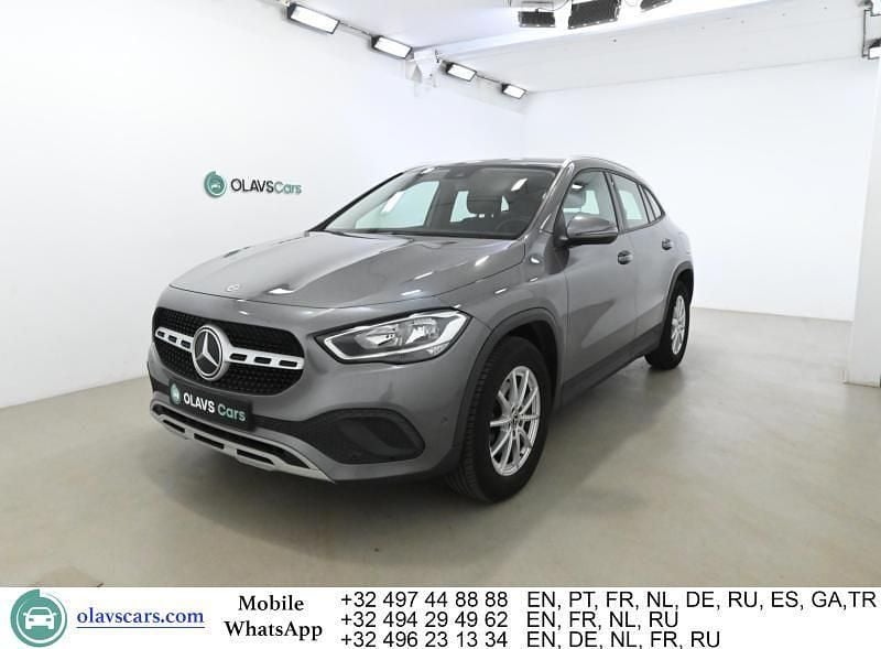 Grau Gebraucht 2021 Mercedes GLA180 SUV | 21.054 € (Guter Preis) - Bild 1/4