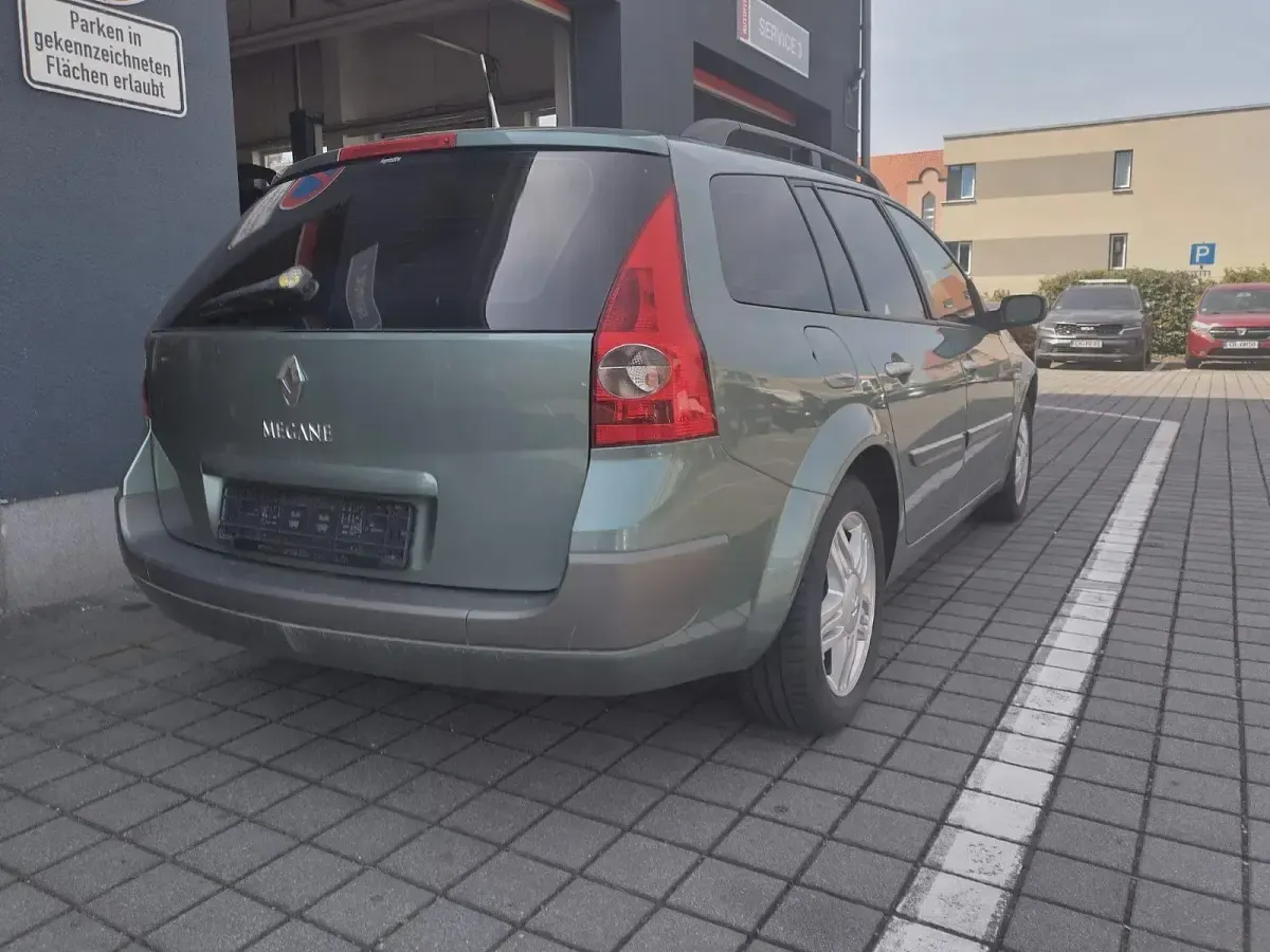 Gebraucht Renault Mégane GrandTour 113 PS (83 kW) 2005 Grün Kombi