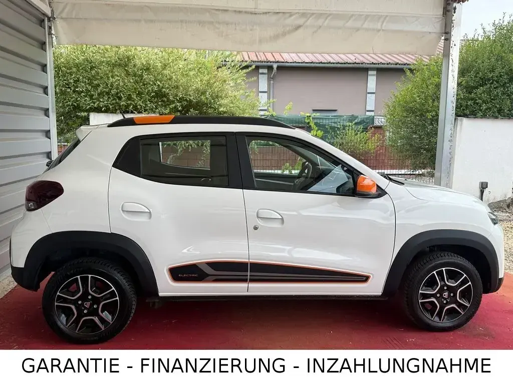 Gebraucht Dacia Spring Comfort Plus 33 kW (45 PS) 2022 Weiß Kleinwagen