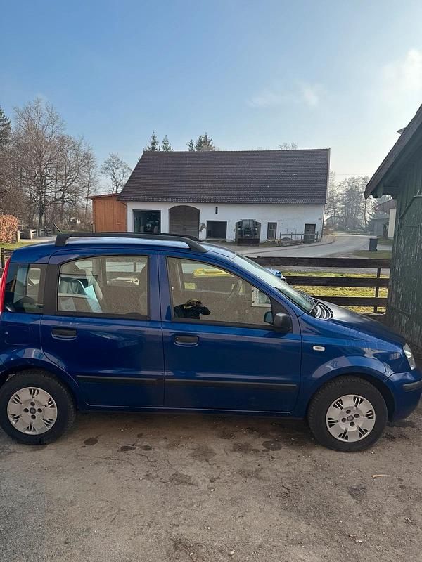 Gebraucht Fiat Panda 60 PS (44 kW) 2009 Blau Kleinwagen