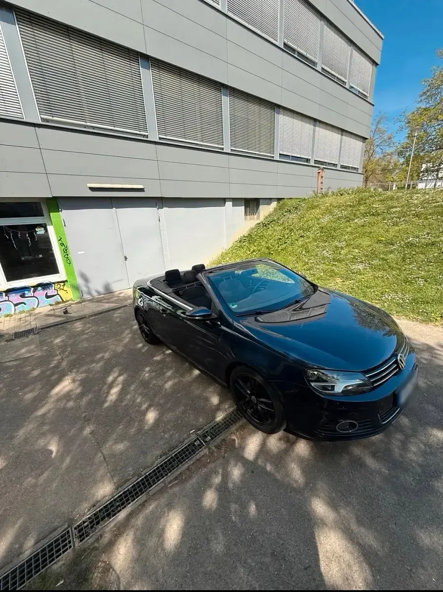 Gebraucht VW Eos 160 PS (117 kW) 2013 Blau Cabrio