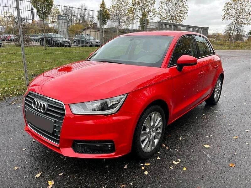 Rot Gebraucht 2018 Audi A1 Kleinwagen | 13.900 € (Guter Preis) - Bild 1/4