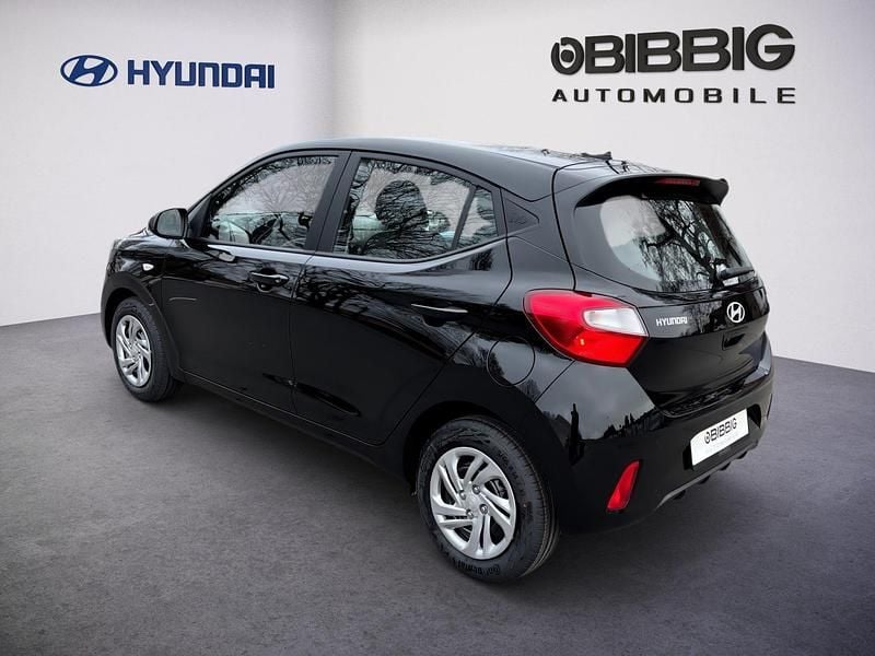 Gebraucht Hyundai i10 Select 63 PS (46 kW) 2025 Schwarz Kleinwagen