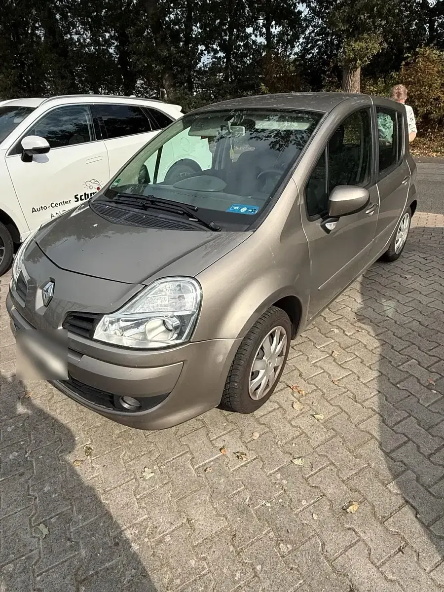 Gebraucht Renault Modus 74 PS (54 kW) 2011 Braun Van / Kleinbus