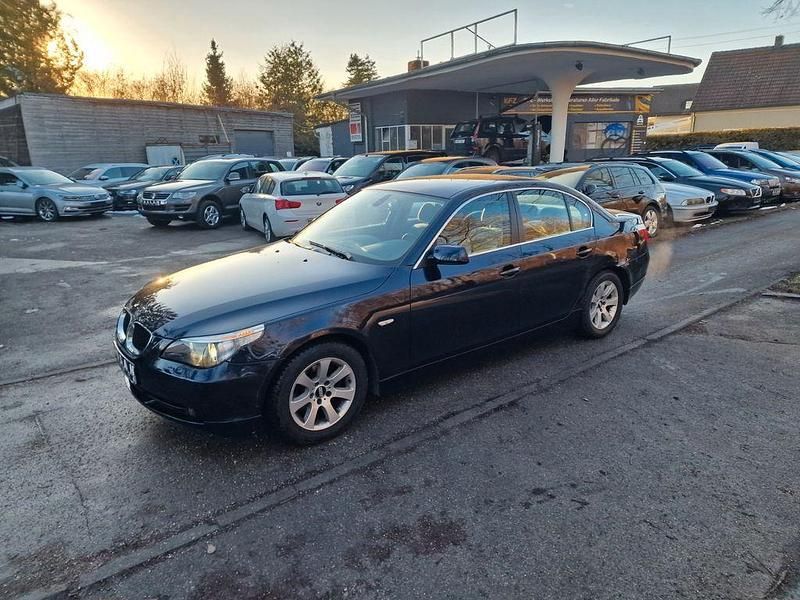 Gebraucht BMW 520 163 PS (119 kW) 2006 Blau Limousine