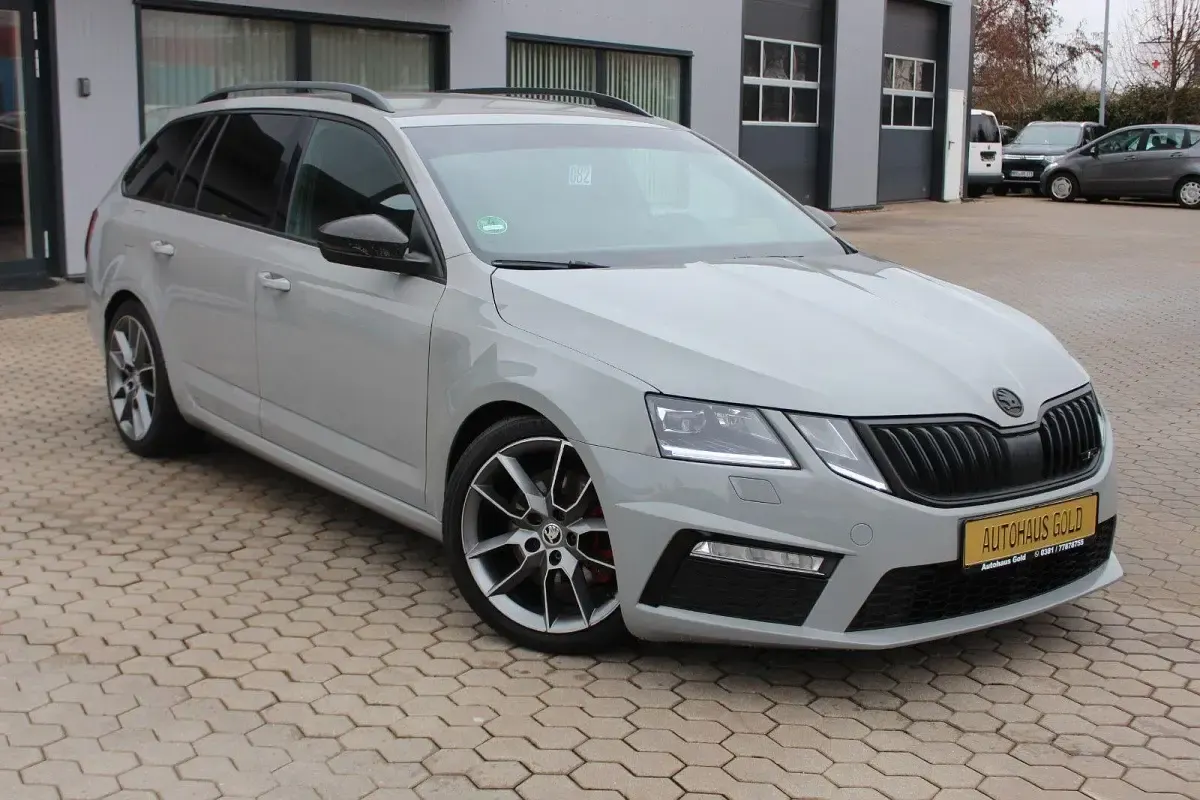 Gebraucht Skoda Octavia RS 184 PS (135 kW) 2018 Grau Kombi
