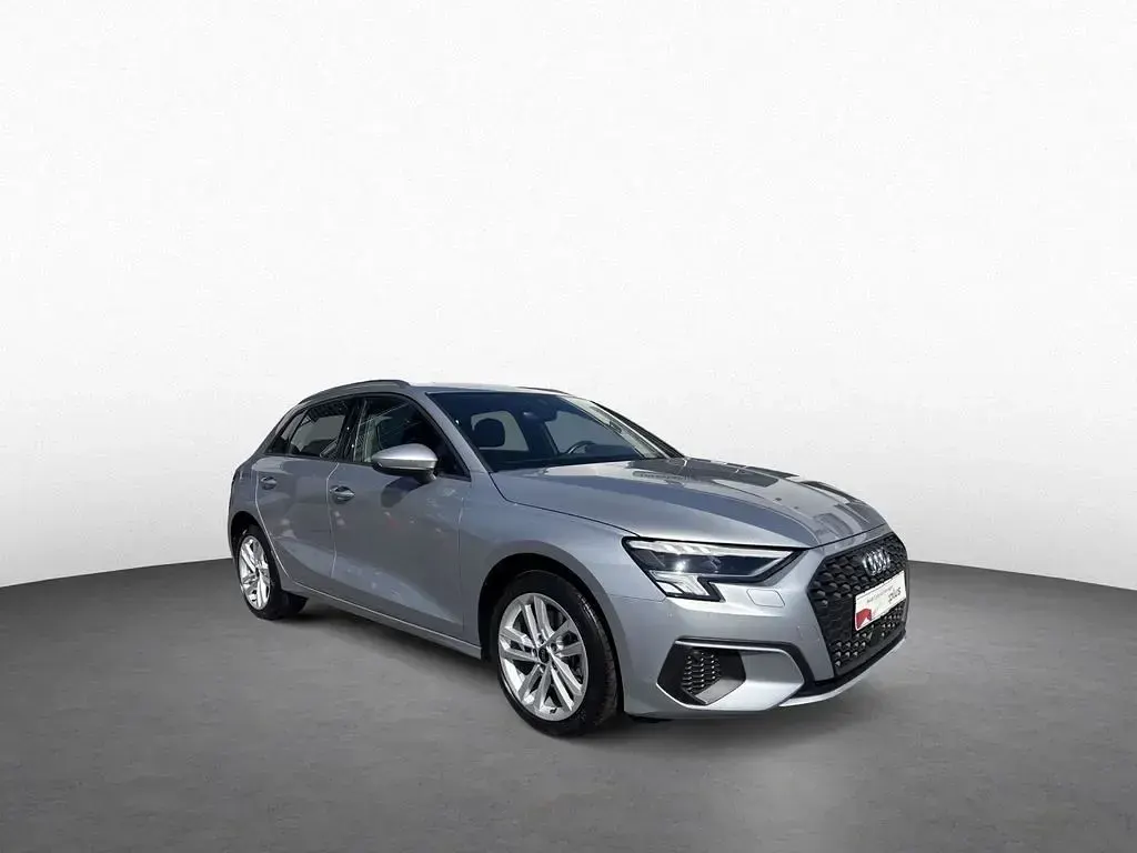 Gebraucht Audi A3 204 PS (150 kW) 2024 Silber Limousine