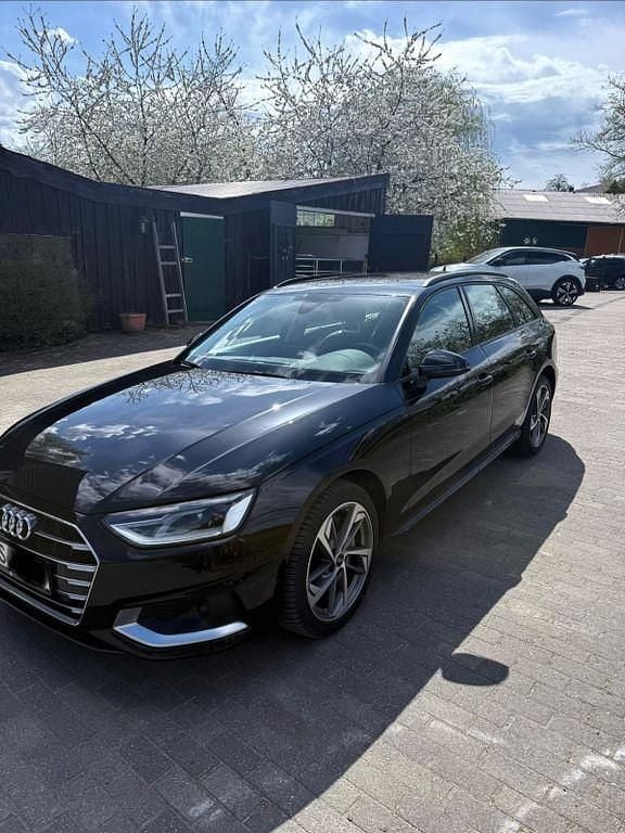 Gebraucht Audi A4 204 PS (150 kW) 2021 Schwarz Kombi