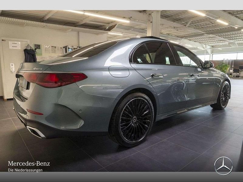 Gebraucht Mercedes E300 AMG 204 PS (150 kW) 2025 Silber Limousine