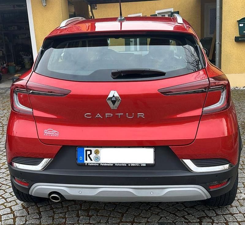 Gebraucht Renault Captur Intens 131 PS (96 kW) 2020 Rot SUV