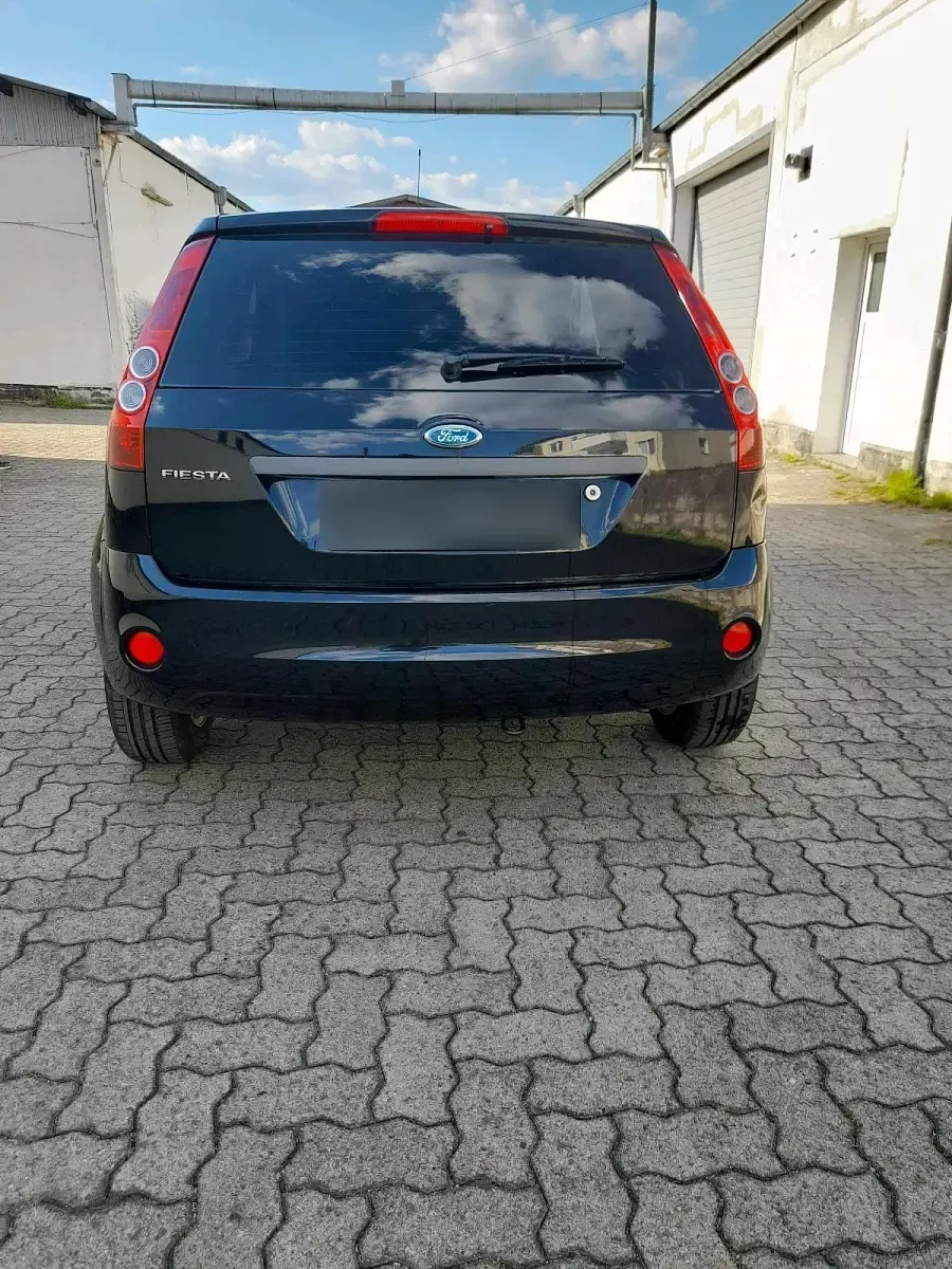 Gebraucht Ford Fiesta 60 PS (44 kW) 2007 Schwarz Kleinwagen