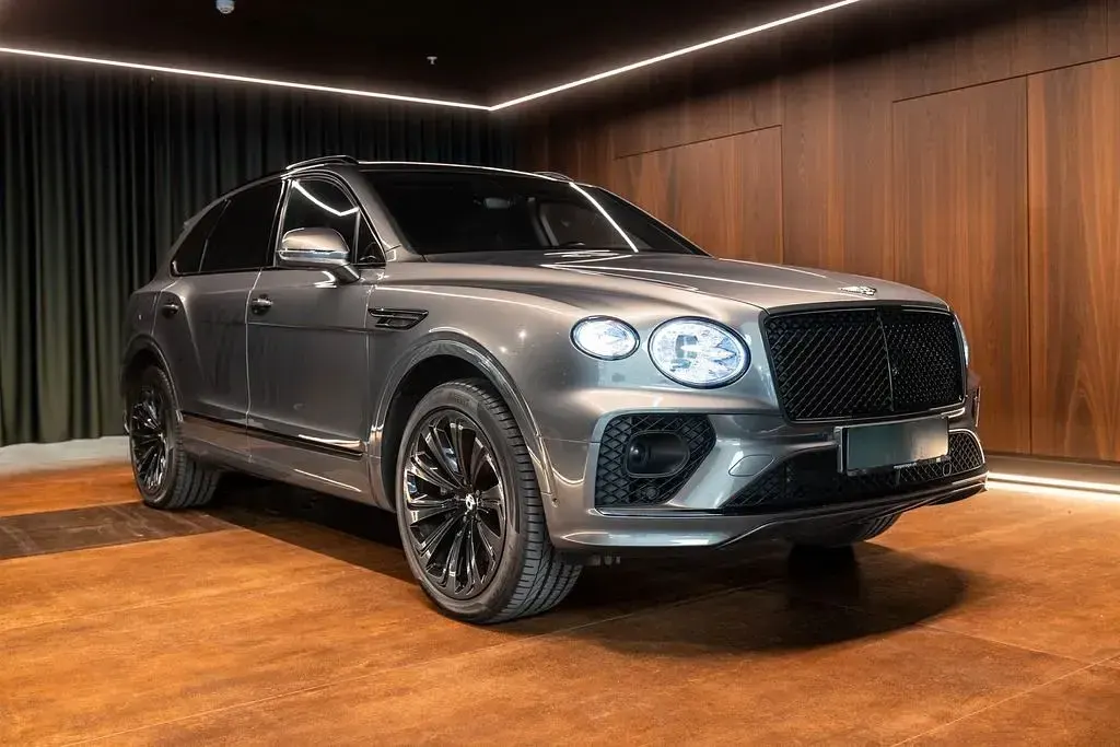 Gebraucht Bentley Bentayga 551 PS (405 kW) 2021 Grau SUV