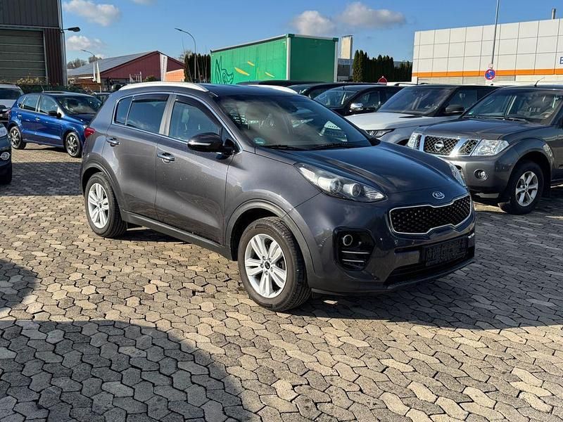 Grau Gebraucht 2018 Kia Sportage DREAM-TEAM Edition SUV | 12.450 € (Fairer Preis) - Bild 1/4