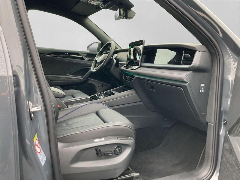 Gebraucht VW Tayron Style 193 PS (141 kW) 2025 Grau SUV