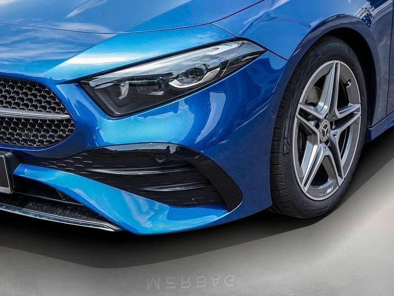 Gebraucht Mercedes A200 Advanced Plus 204 PS (150 kW) 2024 Spektralblau Limousine