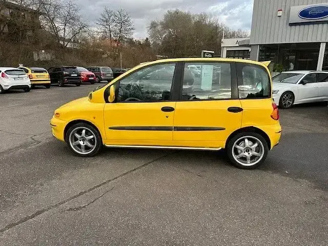 Gebraucht Fiat Multipla 140 PS (102 kW) 2002 Gelb Van / Kleinbus