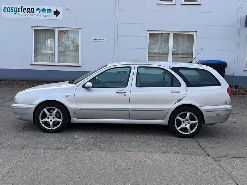 Gebraucht Lancia Lybra 150 PS (110 kW) 2002 Silber Limousine