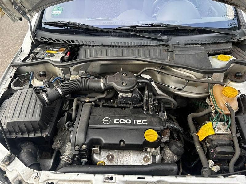 Gebraucht Opel Corsa Elegance 75 PS (55 kW) 2002 Grau Kleinwagen