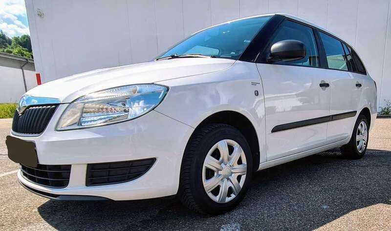 Weiß Gebraucht 2011 Skoda Fabia Cool Edition Kombi | 5.499 € (Fairer Preis) - Bild 1/4