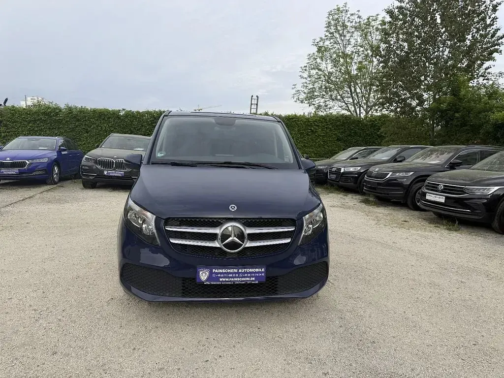 Gebraucht Mercedes V220 163 PS (119 kW) 2021 Stahlblau Van / Kleinbus