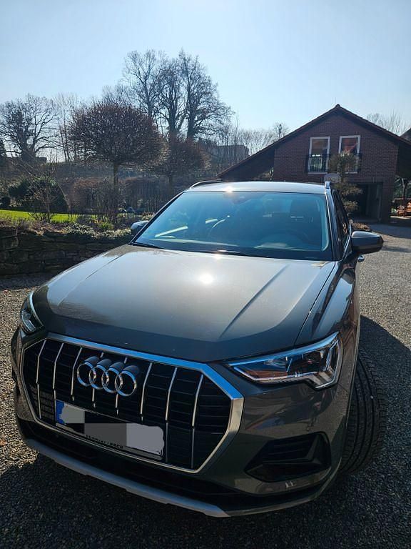 Gebraucht Audi Q3 150 PS (110 kW) 2019 Grau SUV