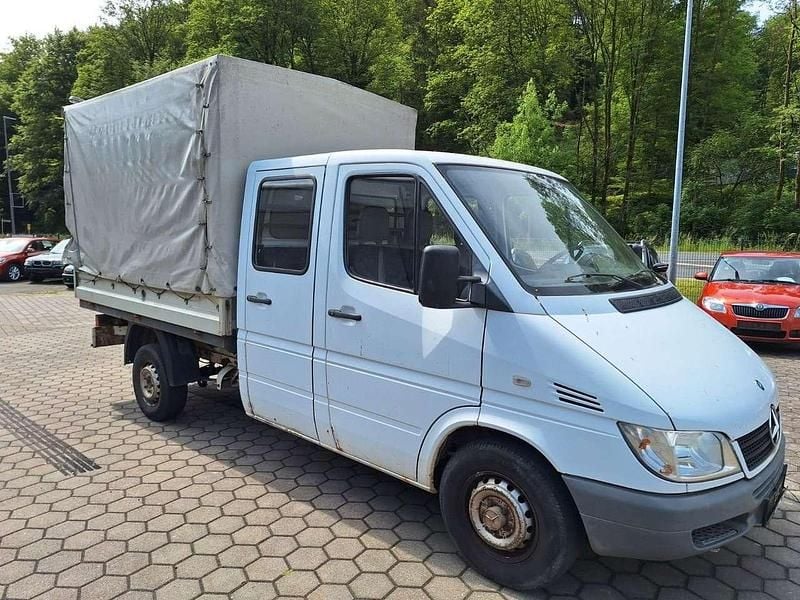 Weiß Gebraucht 2005 Mercedes Sprinter Van | 5.600 € (Fairer Preis) - Bild 1/4