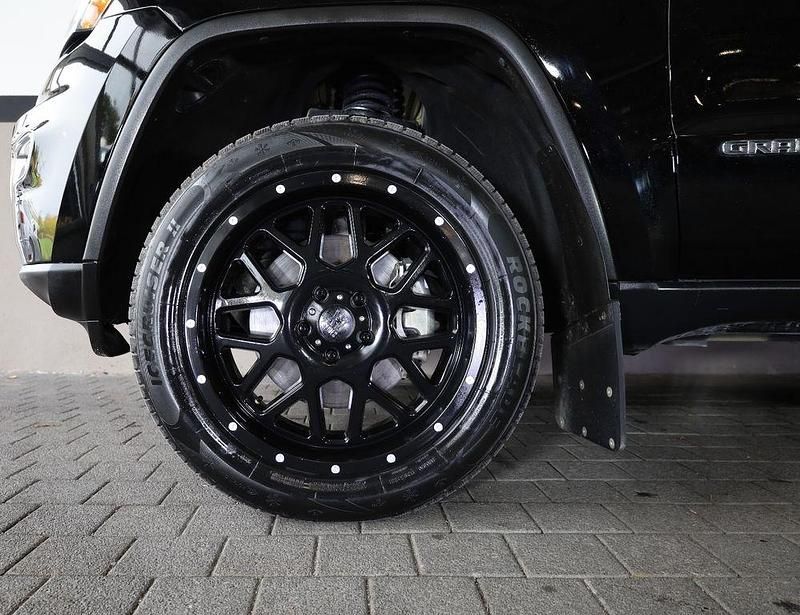 Gebraucht Jeep Grand Cherokee Limited 352 PS (258 kW) 2020 Schwarz SUV