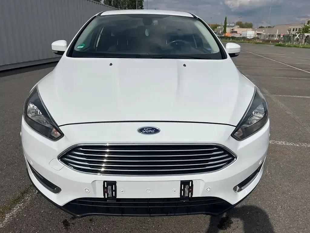Usata Ford Focus Titanium 150 CV (110 kW) 2015 Bianco Berlina