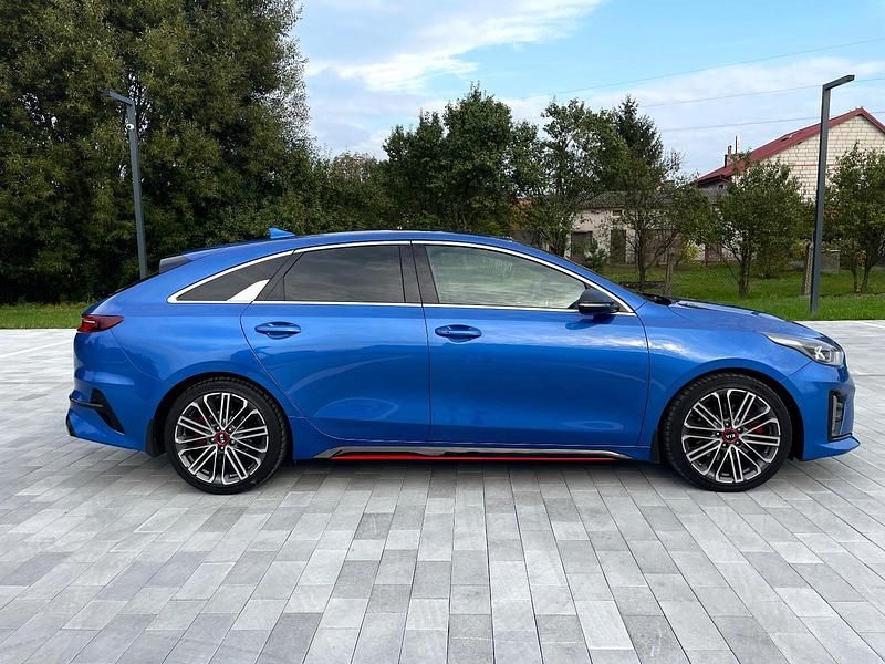 Blau Gebraucht 2019 Kia ProCeed 2 Kleinwagen | 18.900 € (Fairer Preis) - Bild 1/4