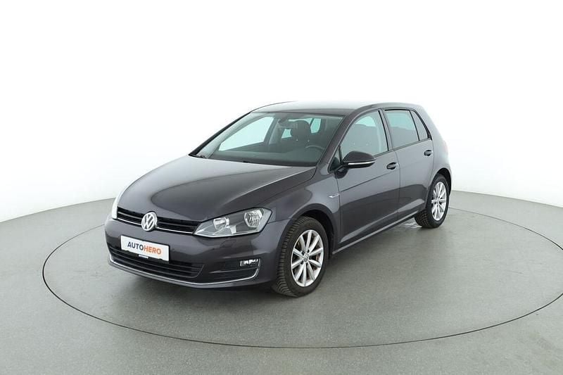 Grau Gebraucht 2015 VW Golf VII LOUNGE Limousine | 10.640 € (Fairer Preis) - Bild 1/3