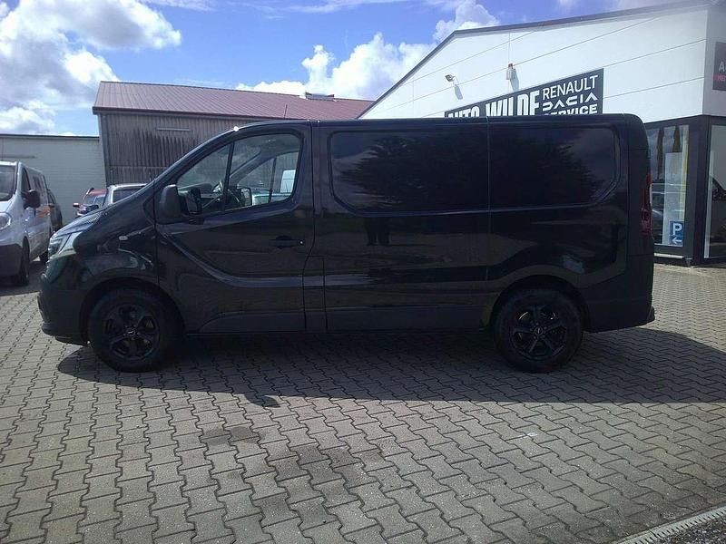 Gebraucht Renault Trafic Komfort 145 PS (106 kW) 2020 Schwarz midnight Van / Kleinbus