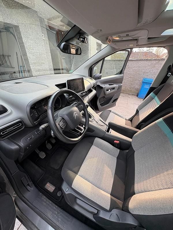 Gebraucht Citroën Berlingo 131 PS (96 kW) 2020 Grau Van / Kleinbus