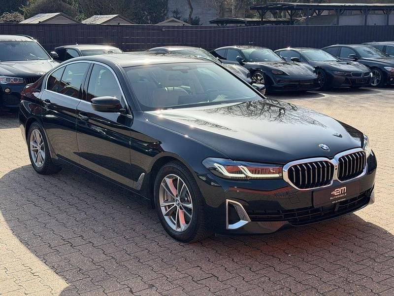 Gebraucht BMW 545e Luxury Line 286 PS (210 kW) 2021 Schwarz Limousine