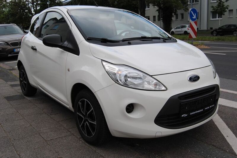 Weiß Gebraucht 2017 Ford Ka Ambiente Kleinwagen | 5.480 € (Fairer Preis) - Bild 1/4