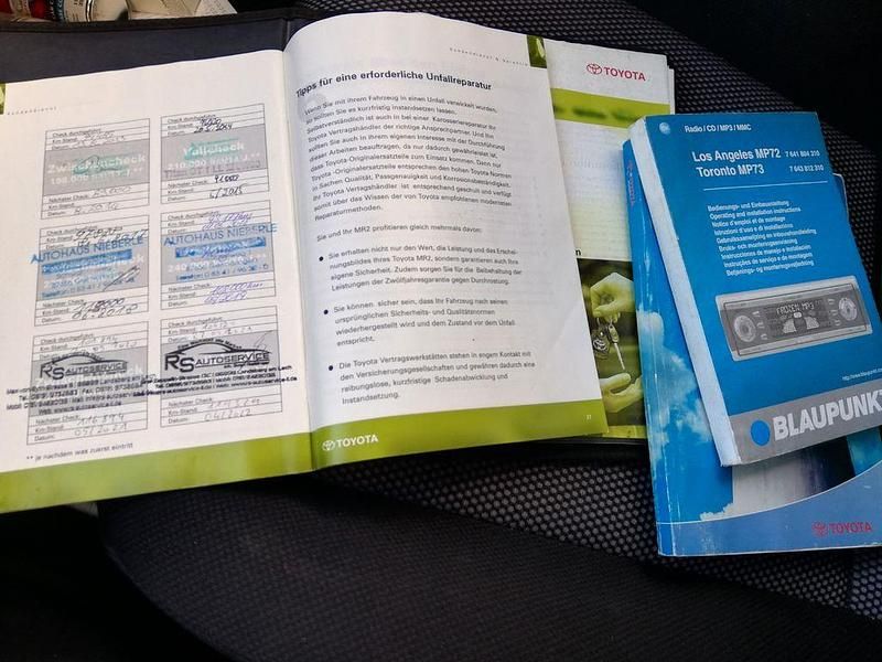 Gebraucht Toyota MR2 140 PS (102 kW) 2000 Blau Cabrio