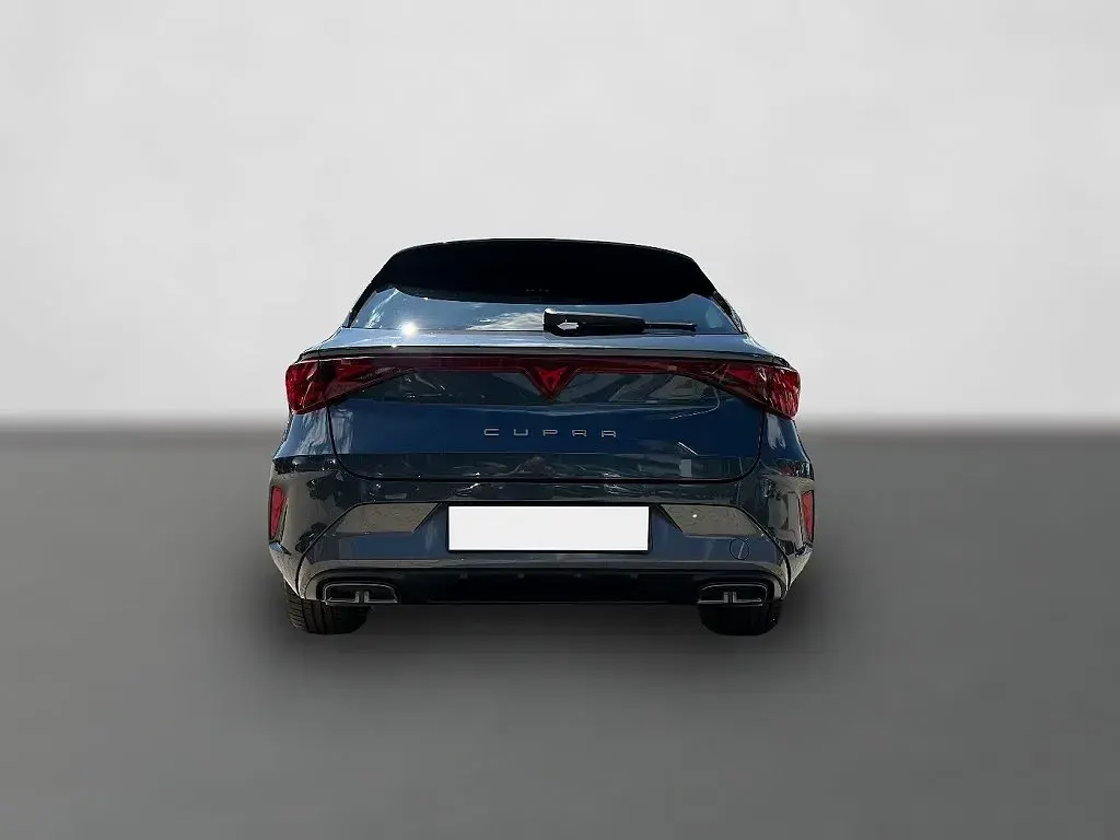Nouă Cupra Leon 150 CP (110 kW) 2025 Gri