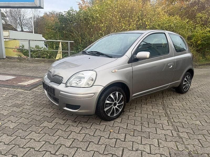 Grau Gebraucht 2005 Toyota Yaris Sol Kleinwagen | 999 € (Guter Preis) - Bild 1/4