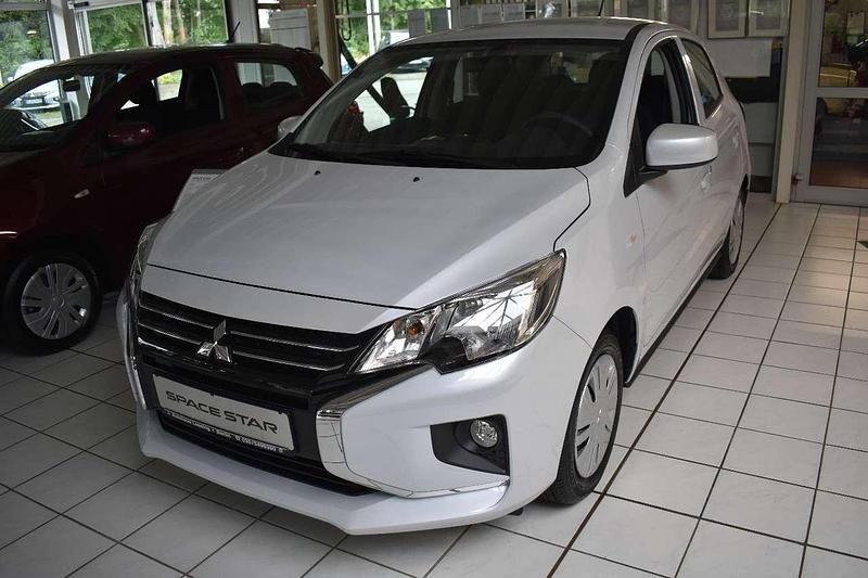 Titanweiß Neu 2025 Mitsubishi Space Star Plus Limousine | 15.490 € - Bild 1/4