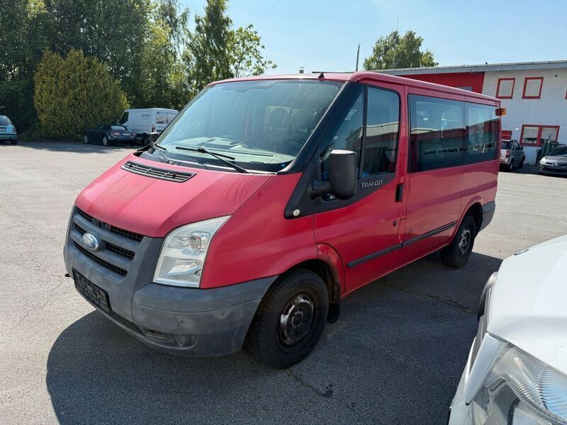 Rot Gebraucht 2011 Ford Transit Kombi | 3.900 € (Fairer Preis) - Bild 1/4