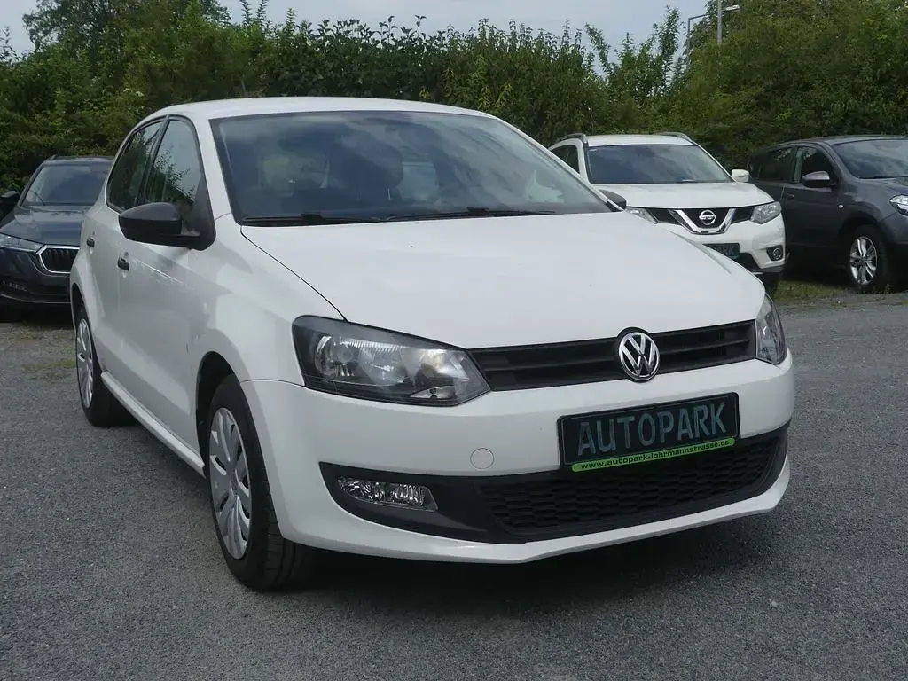 Gebraucht VW Polo Trendline 69 PS (50 kW) 2013 Weiß Kleinwagen