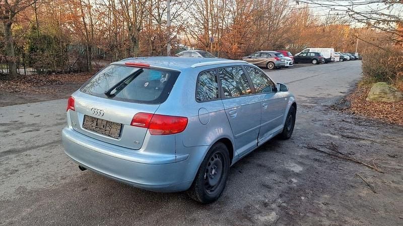 Gebraucht Audi A3 Ambition 116 PS (85 kW) 2004 Blau Kleinwagen
