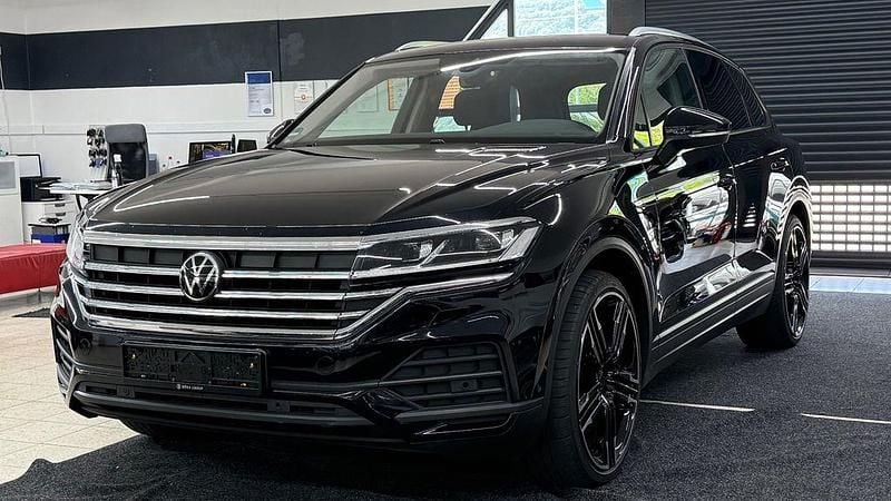Schwarz Gebraucht 2021 VW Touareg SUV | 29.990 € (Superpreis) - Bild 1/4