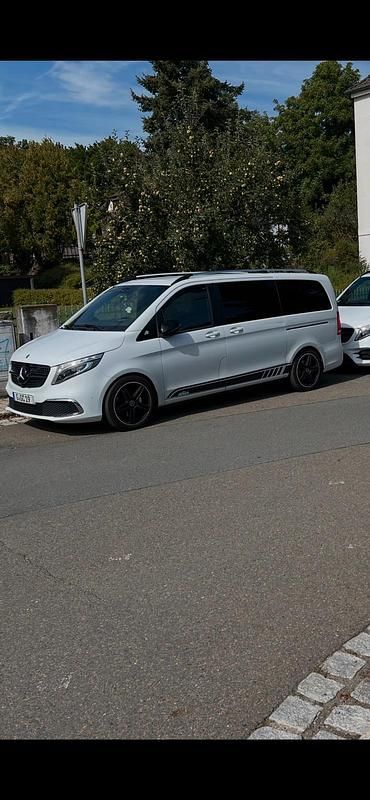 Weiß Gebraucht 2014 Mercedes V220 AMG Van / Kleinbus | 24.999 € (Fairer Preis) - Bild 1/4