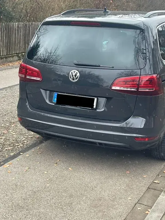 Gebraucht VW Sharan Comfortline 150 PS (110 kW) 2016 Grau Van / Kleinbus