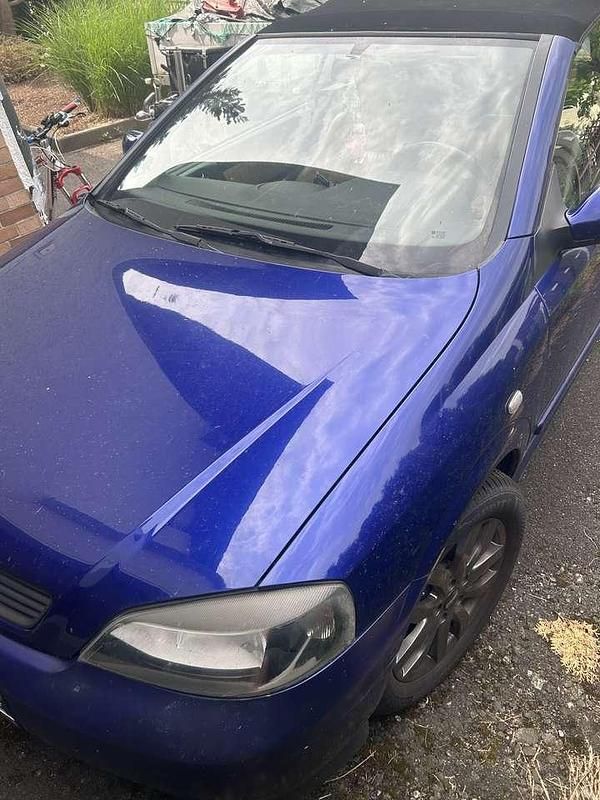 Blau Gebraucht 2003 Opel Astra Cabriolet Edition Cabrio | 2.100 € - Bild 1/4