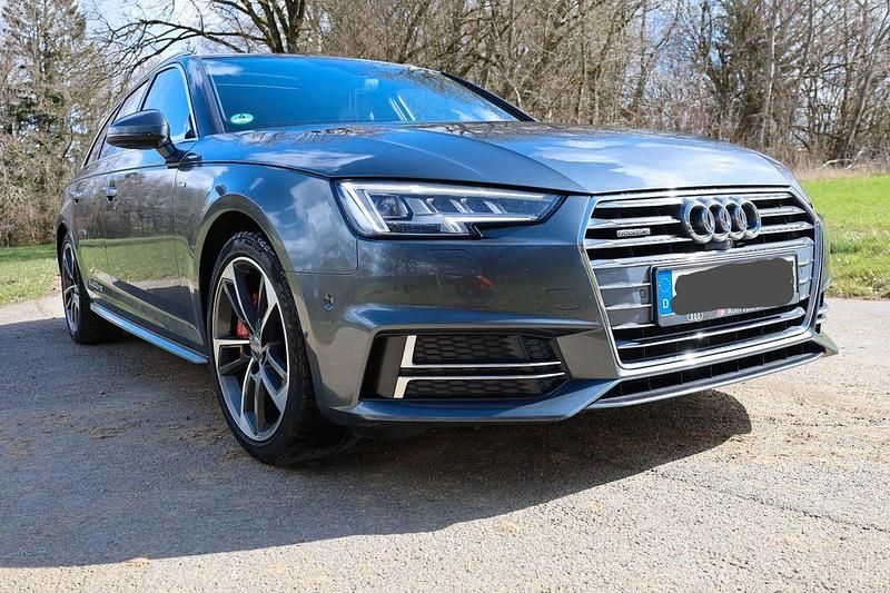 Gebraucht Audi A4 Sport 190 PS (139 kW) 2016 Grau Kombi